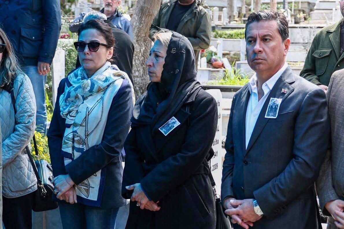 CHP Muğla Milletvekili Süreyya Öneş Derici’nin Amcası Osman Öneş Son Yolculuğuna Uğurlandı 6